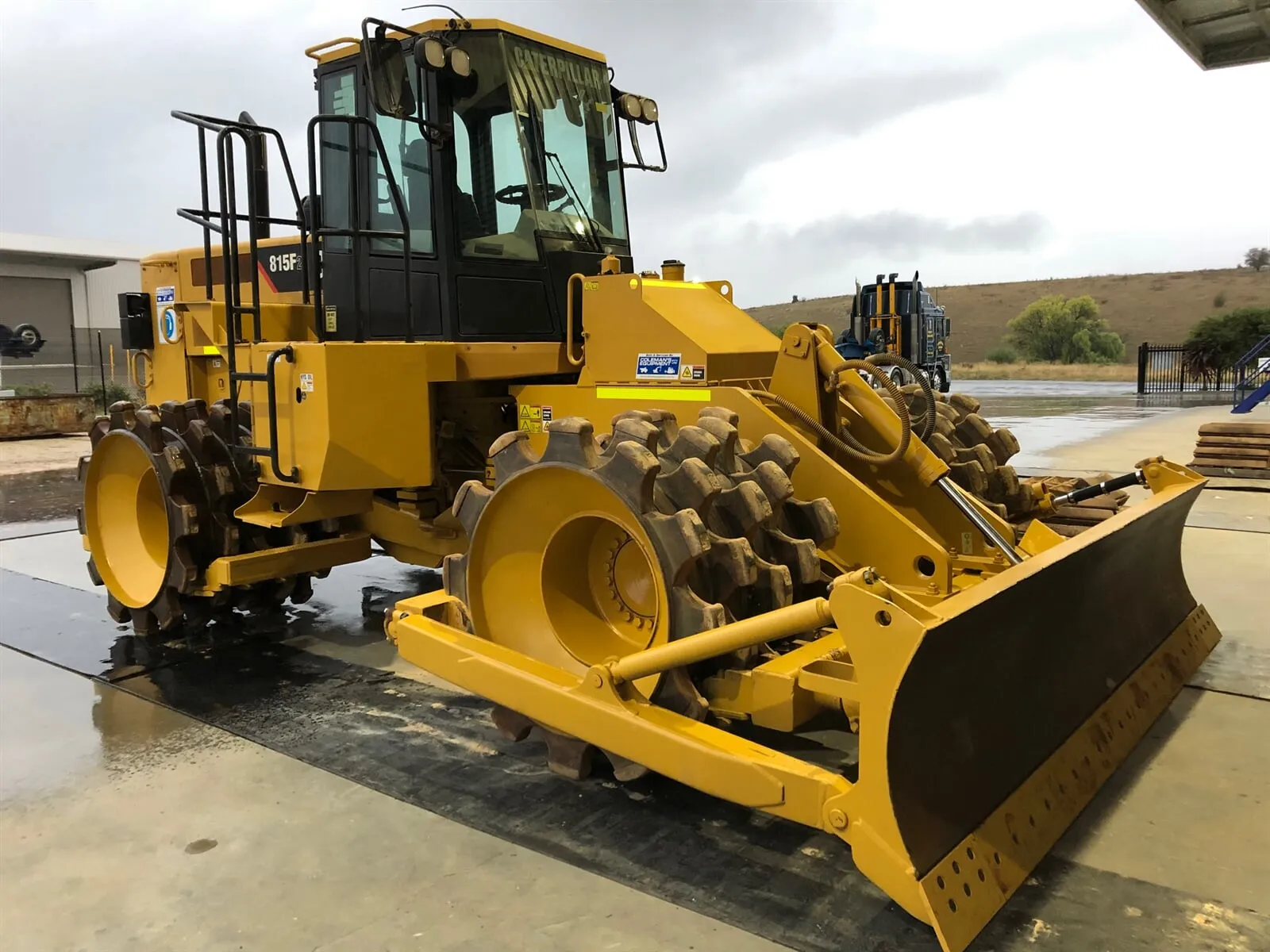 CAT 815F2 padfoot soil compactor available for hire